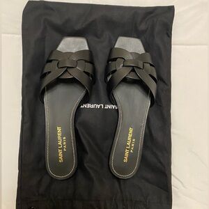 Black Tribute Sandals in Smooth Leather